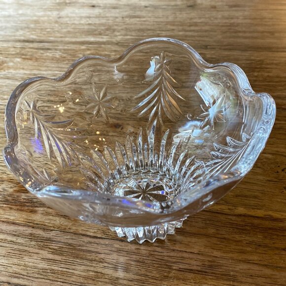 Holiday Glass Bowl w/ Trees & Stars - Picture 1 of 8